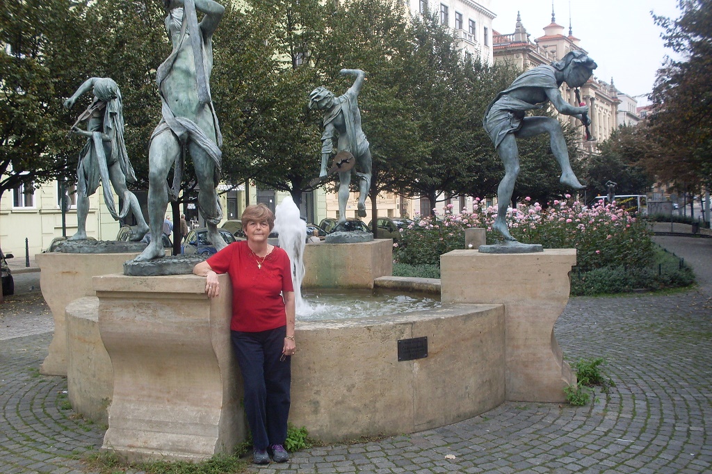 Vicky by the fountain
