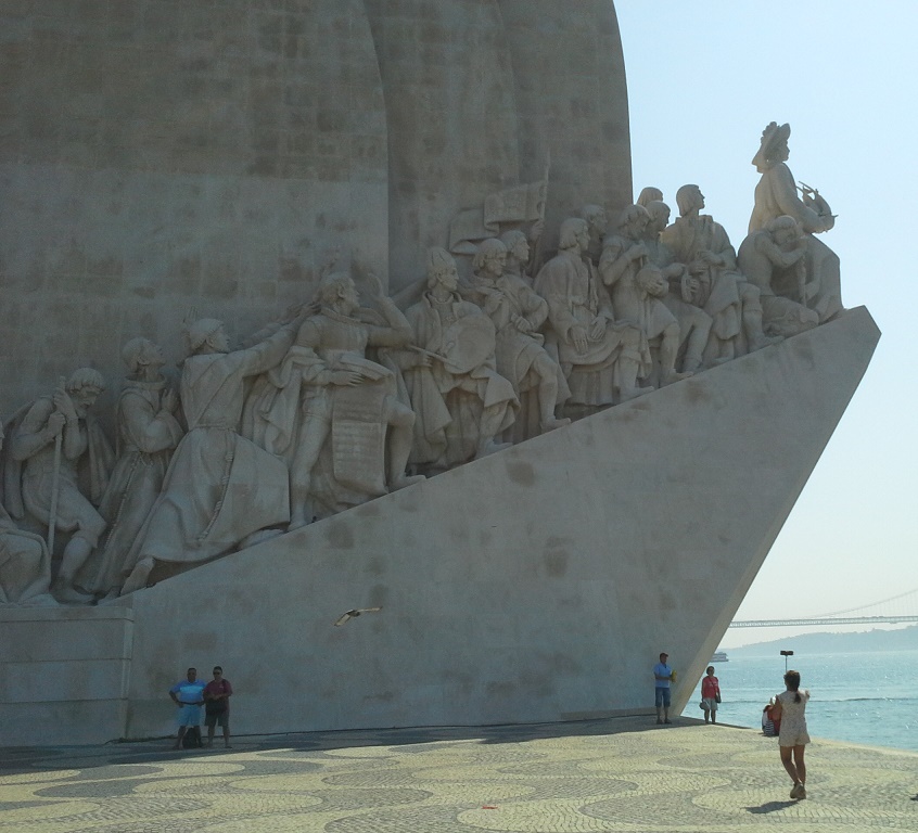 Discoveries Monument 3